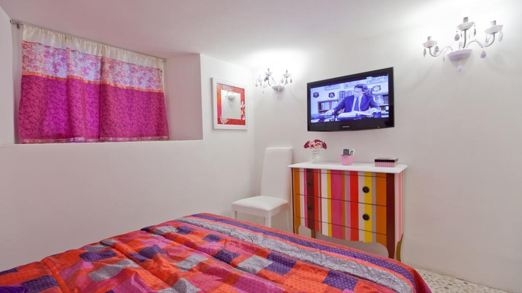Rental In Rome Colosseo Loft Phòng bức ảnh
